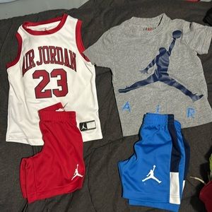 Two boys Jordan short sets 4T